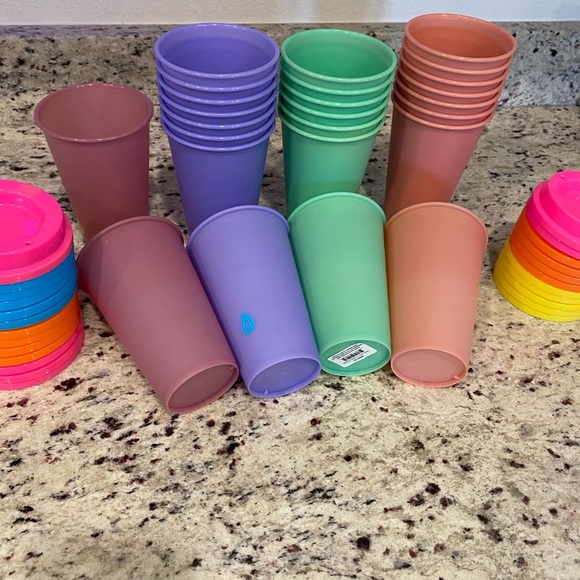 25 NEW - 16oz color changing hot cups w/ lids, coffee cup, hot chocolate - Picture 3 of 4